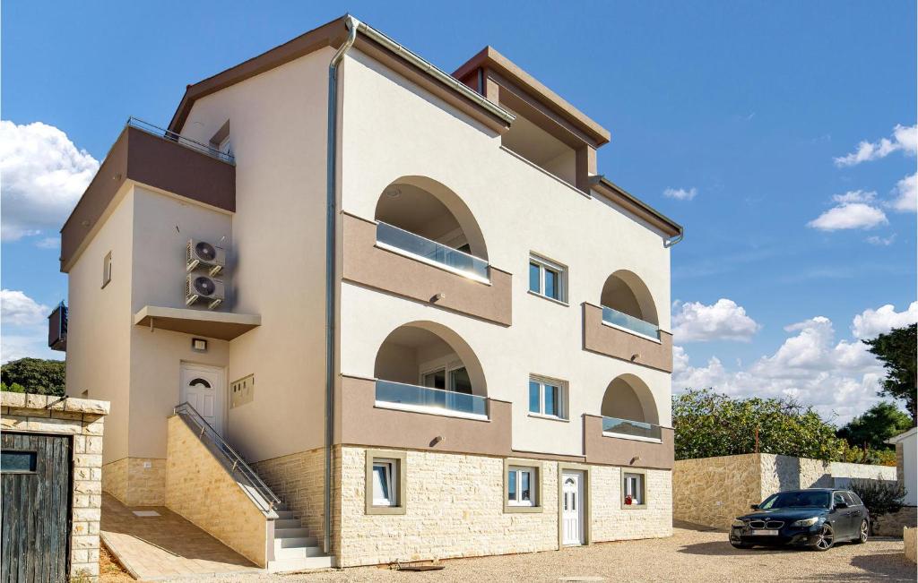 Awesome Apartment In Stara Novalja With 2 Bedrooms And Wifi photo 1