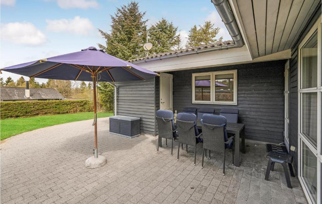 Amazing Home In Frvang With 3 Bedrooms, Sauna And Outdoor Swimming Pool photo 3