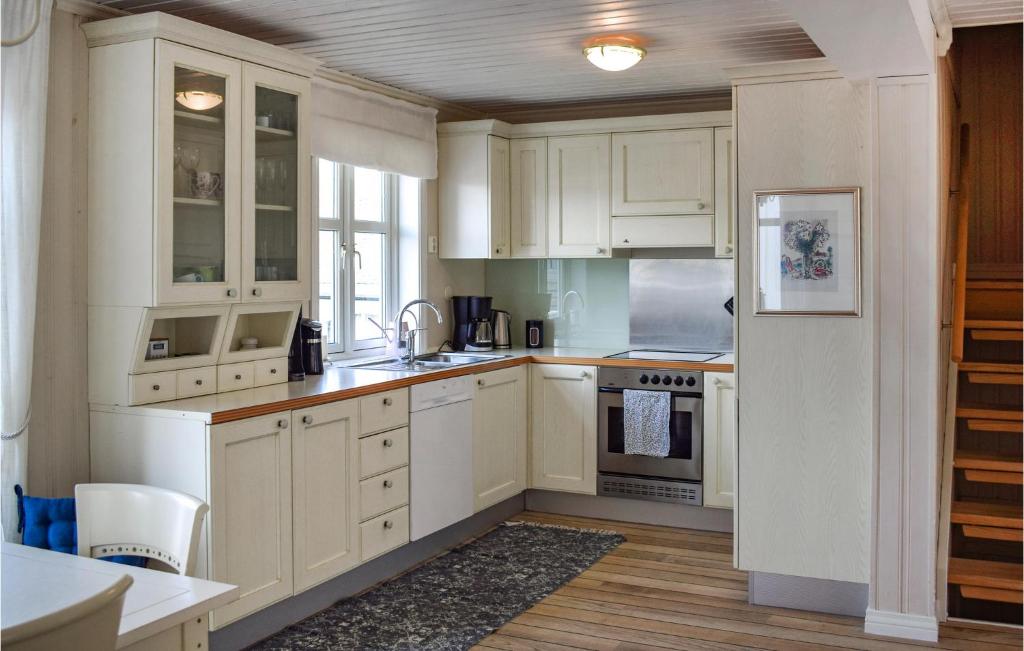 Stunning Home In Holmsbu With Wifi And 3 Bedrooms photo 4