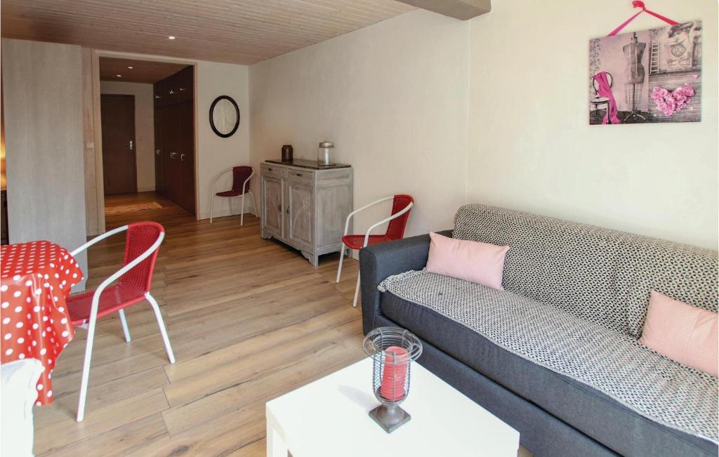Amazing Apartment In Vals Les Bains With 1 Bedrooms And Wifi photo 1