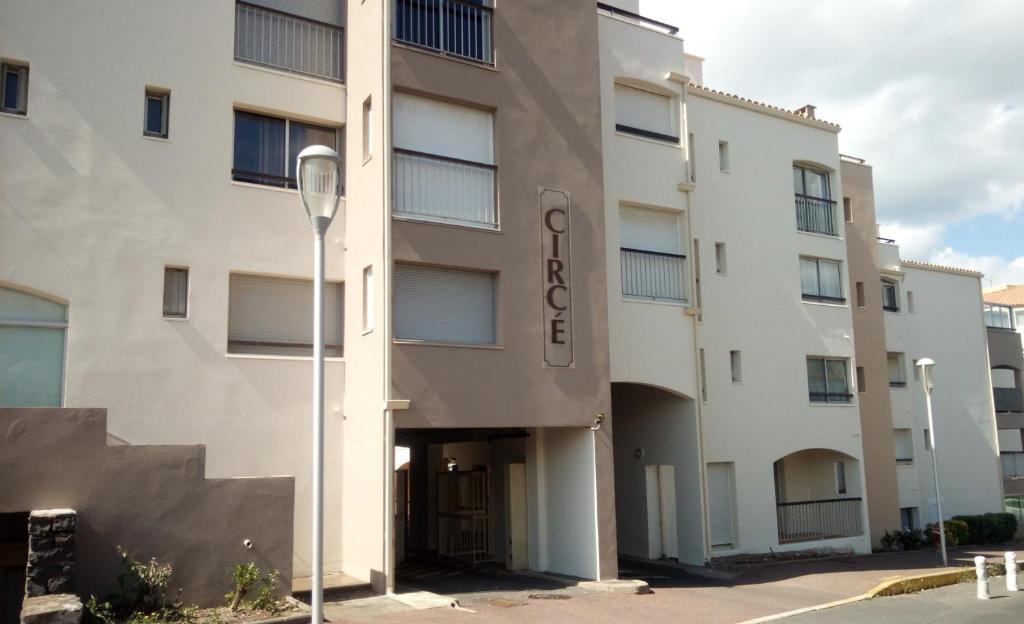 Appartement Confort 57 m2 avec terrasse parking couvert photo 3