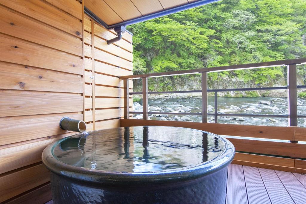 Shiobara Onsen Ryokan Kamiaizuya photo 3