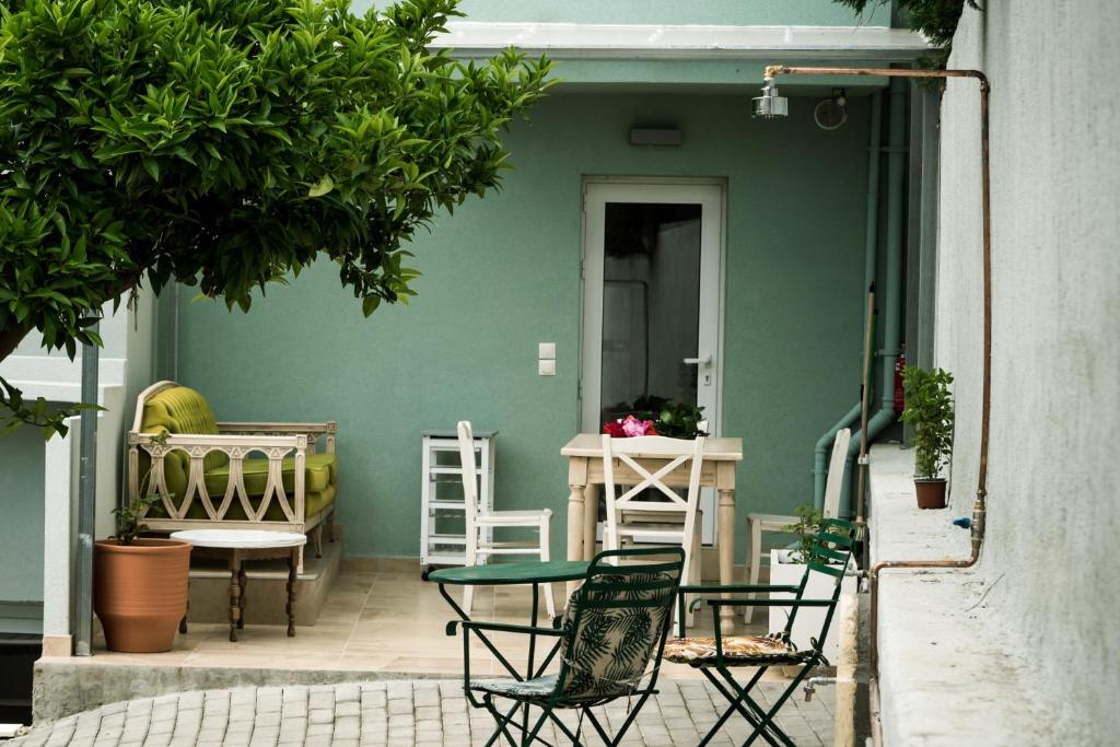 casa zervos - Abode of Light
