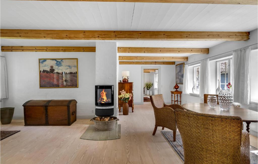 Awesome Home In Glamsbjerg With Wifi And 3 Bedrooms photo 3