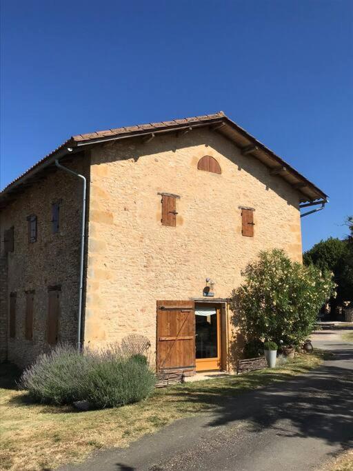 « Le Vieux Hangar » gîte à la ferme
