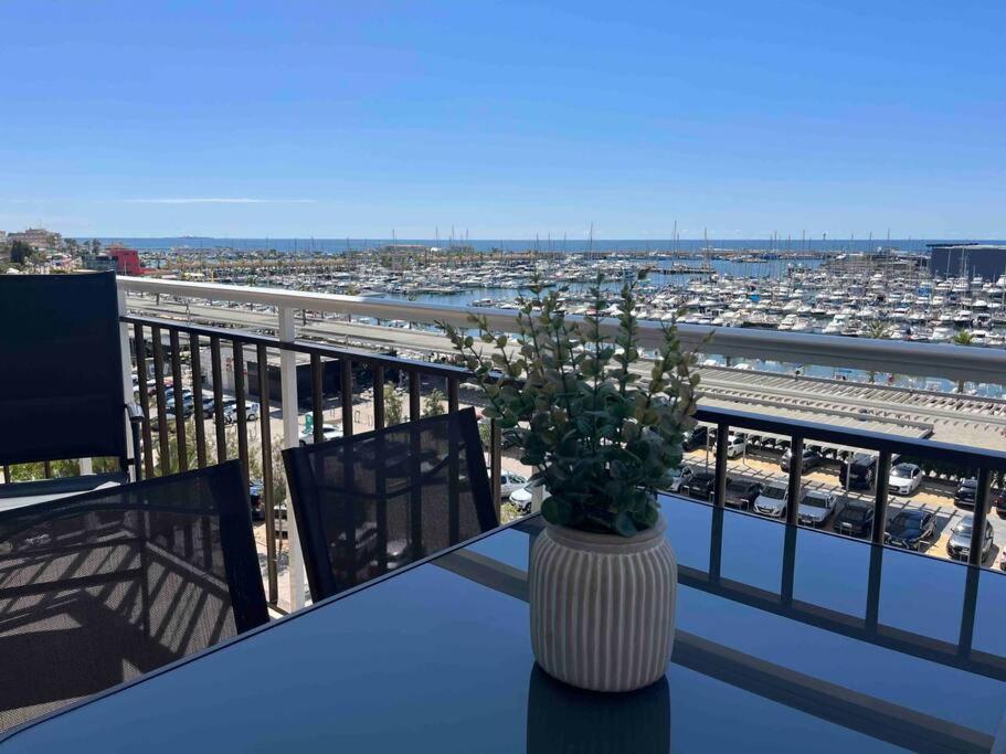 Apartamento con preciosas vistas a pie de playa photo 3