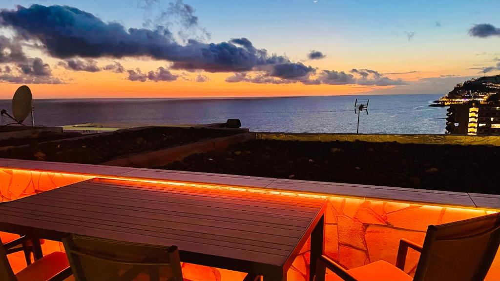 Casa Solaris at Anfi Beach with Private Terrace, Pool & Netflix photo 4