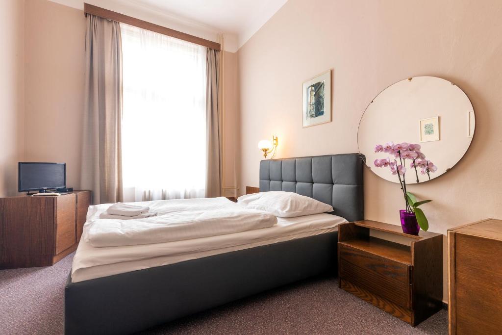 Hotel Slovan Plzeň photo 3