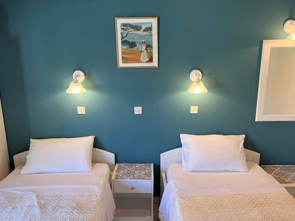 Roxani Studios-Apartments photo 1