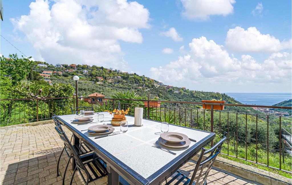 Beautiful Home In Noli With Sauna, 4 Bedrooms And Wifi photo 2