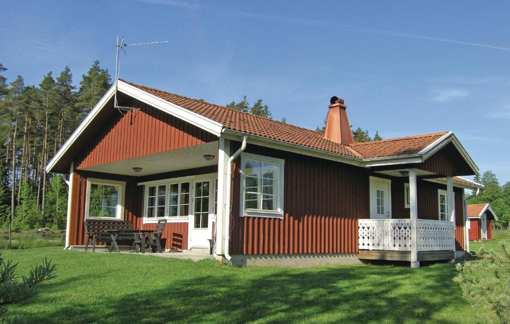 Beautiful home in Vittaryd with 3 Bedrooms and WiFi photo 2
