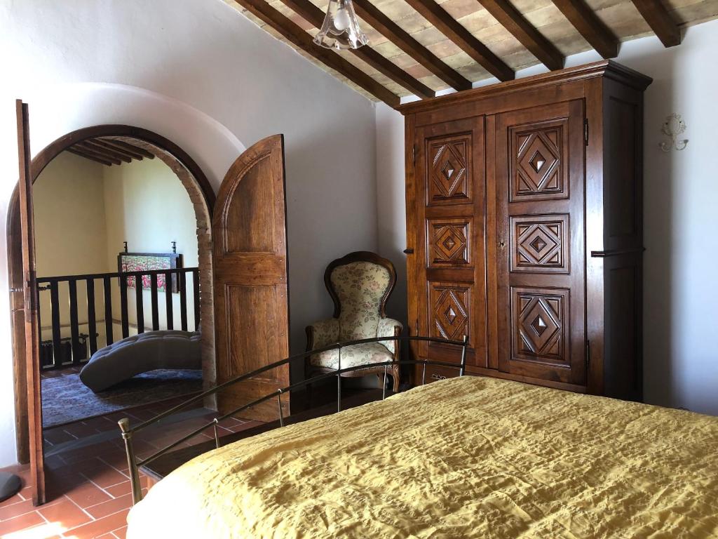 Stunning 2 bed house 5 mins from Anghiari photo 2