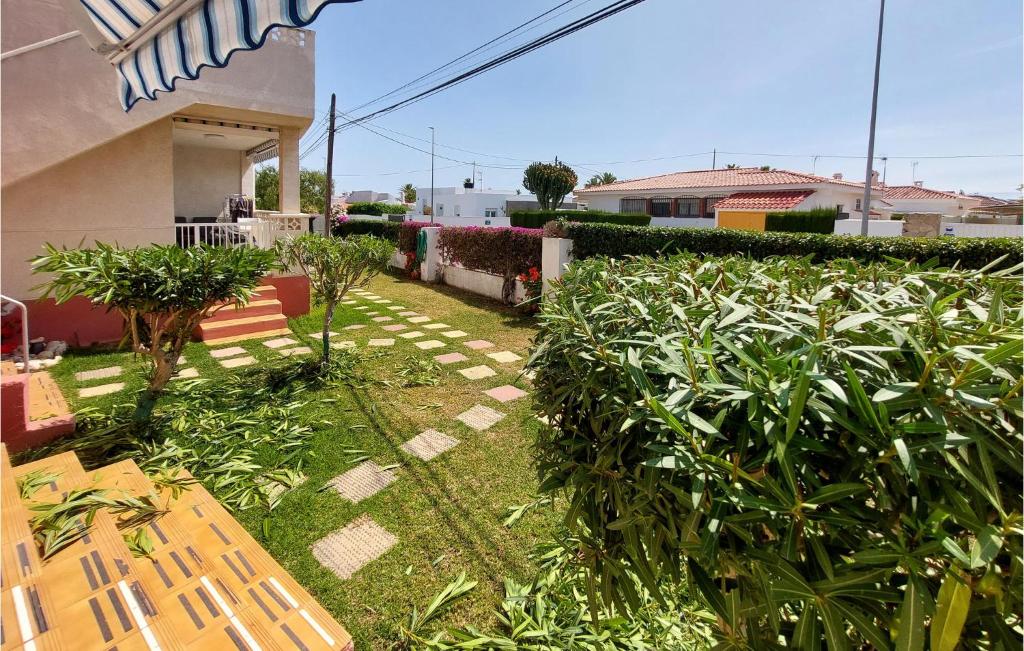Stunning Apartment In Vinaroz With Outdoor Swimming Pool, Wifi And 1 Bedrooms photo 3