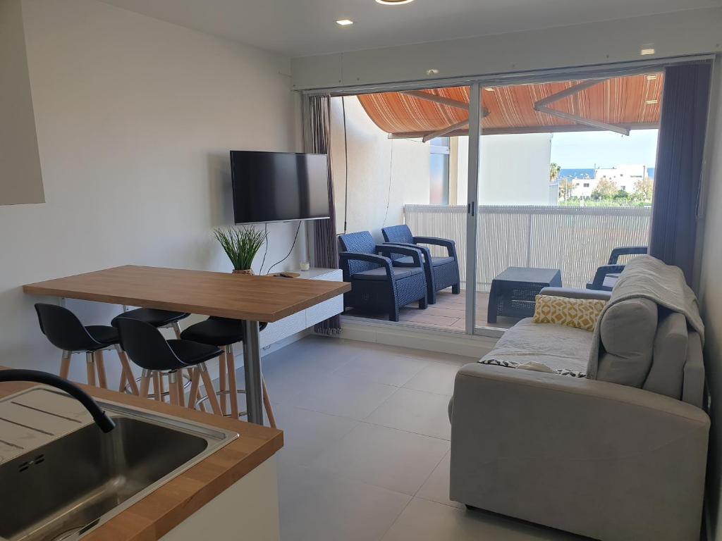 Studio Carnon bord de plage climatisé photo 2