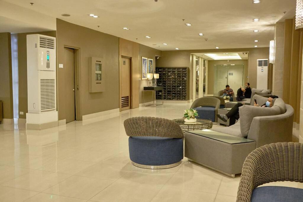 Sea Residences - Classy Unit Near Mall of Asia, Arena, Ayala, Ikea, Okada, SMX, PITX, Airport photo 4