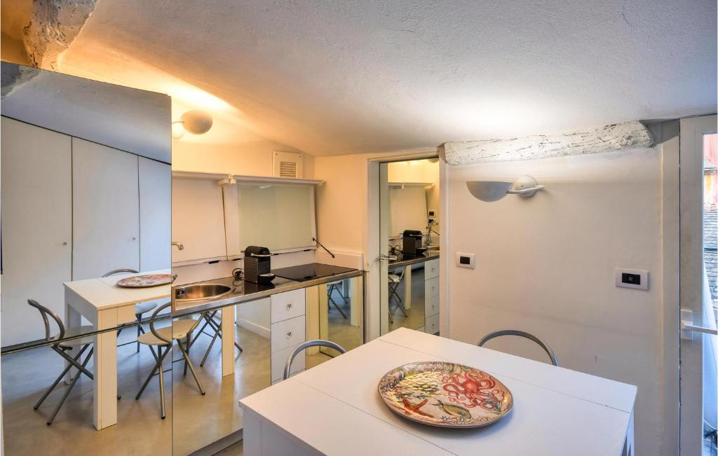 Stunning Apartment In Portofino With 1 Bedrooms And Wifi photo 2
