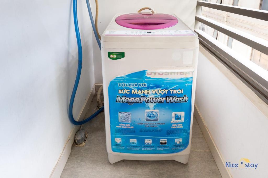 Airport Homestay- Luxury Studio- Free GYM- POOL- BBQ