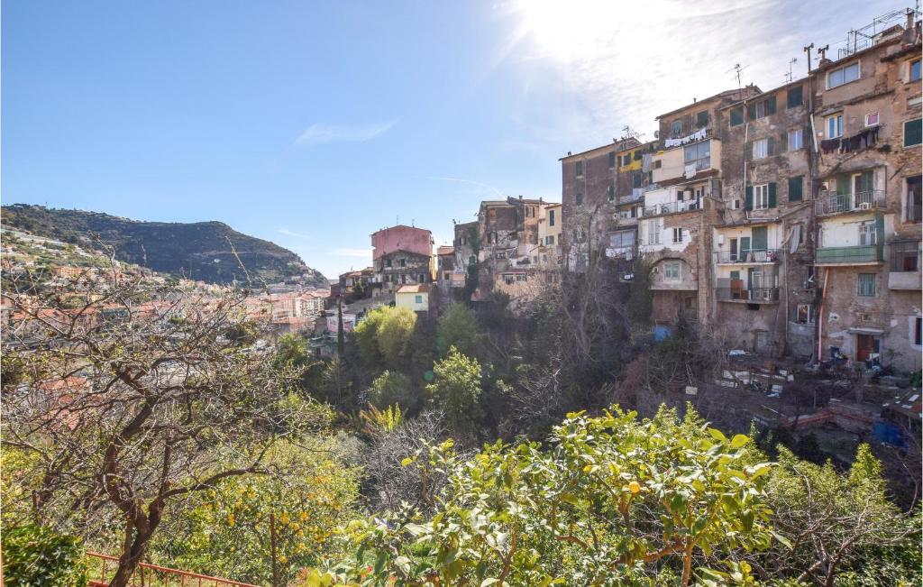 Awesome Apartment In Ventimiglia With Wifi And 2 Bedrooms photo 3