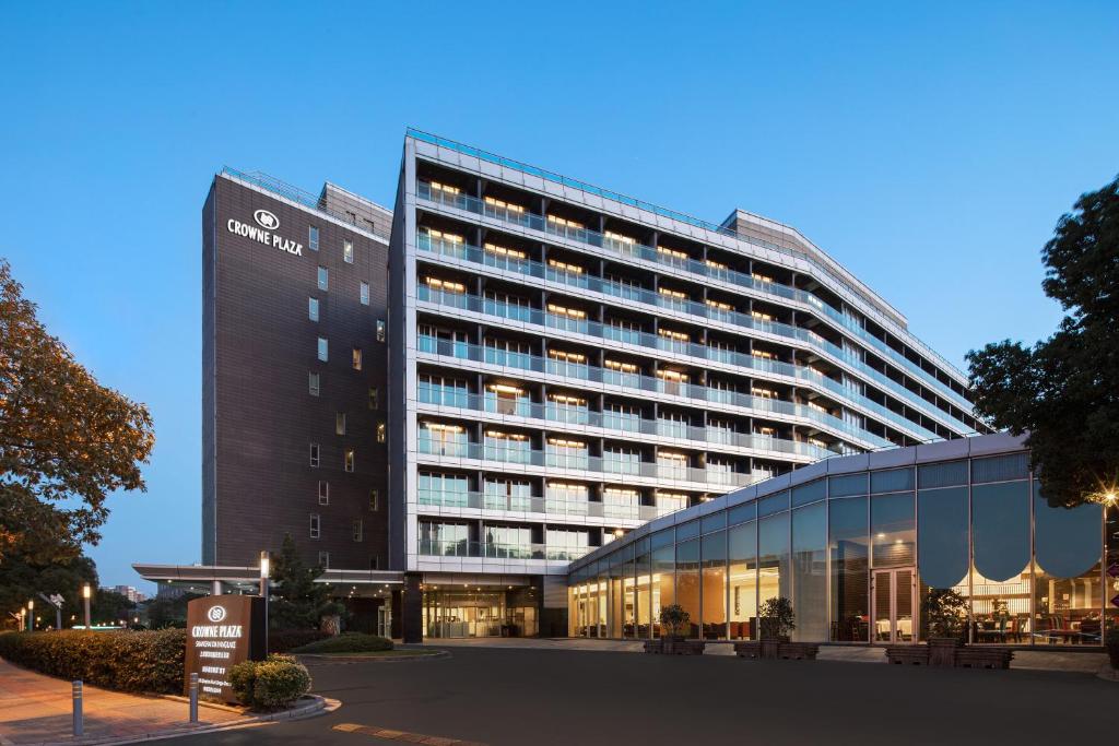 Crowne Plaza Shanghai Xiayang Lake, an IHG Hotel photo 1