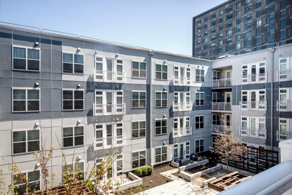 Somerville 1br w wd gym roof nr Assembly T BOS-555A photo 3