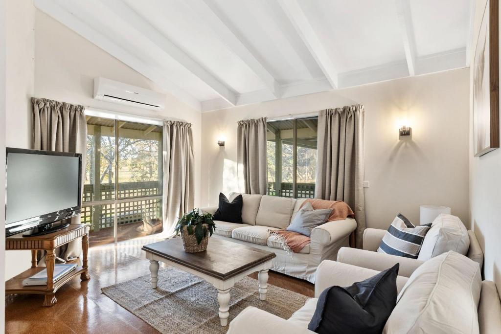 Baringa Cottage photo 3
