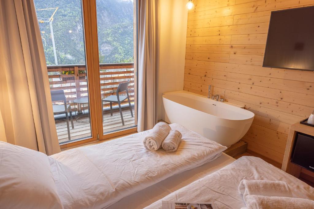 Giallo Dolomiti Wellness photo 3