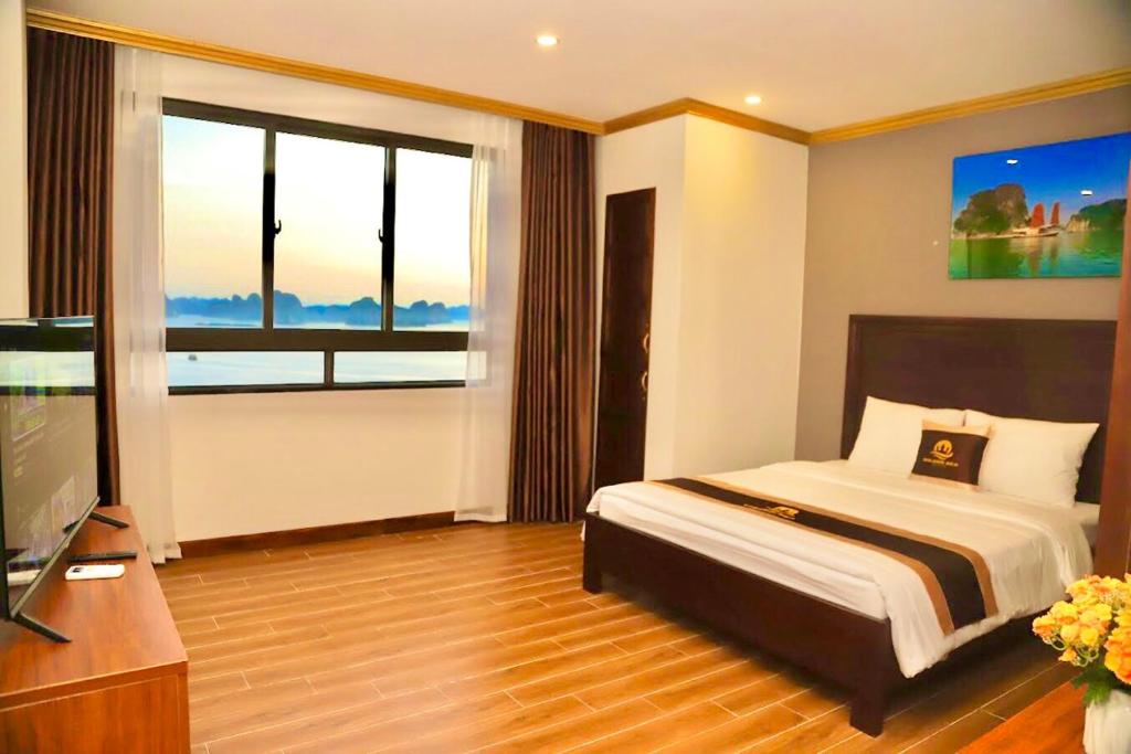 Golden Sea HaLong Hotel - Tap to explore photos