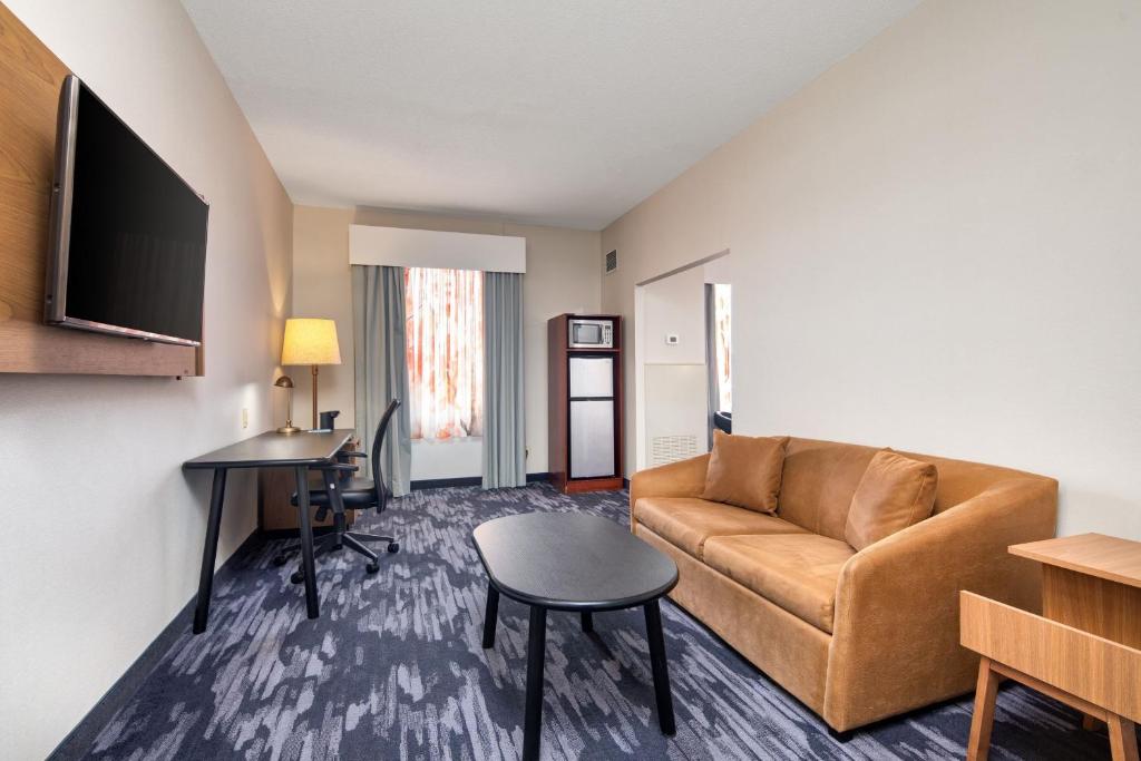 Fairfield Inn by Marriott Toronto Oakville photo 1