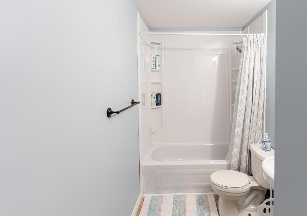 Two Bedroom Apartment Near St John's Airport photo 4