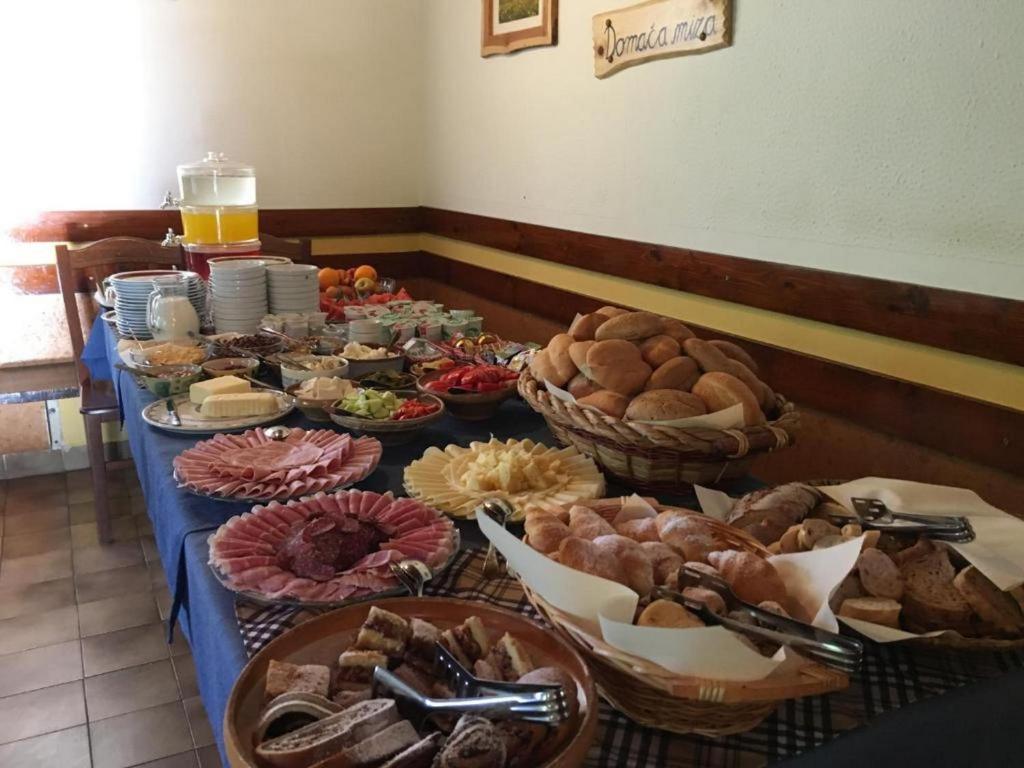 Bed & Breakfast Hisa Resje photo 4
