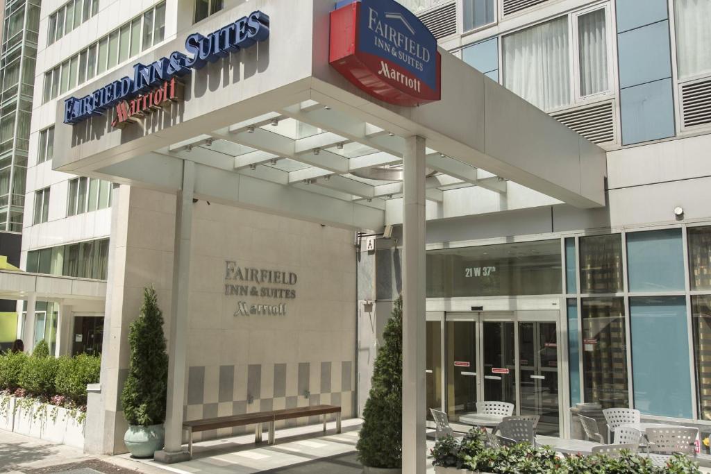 Fairfield Inn by Marriott New York Manhattan/Fifth Avenue image