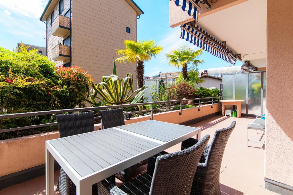 Agave Apartment by Quokka 360 - flat with large terrace in Lugano photo 1