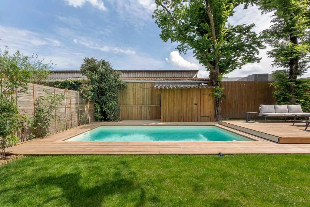 Familial villa with pool - Tassin-la-Demi-Lune - Welkeys photo 1