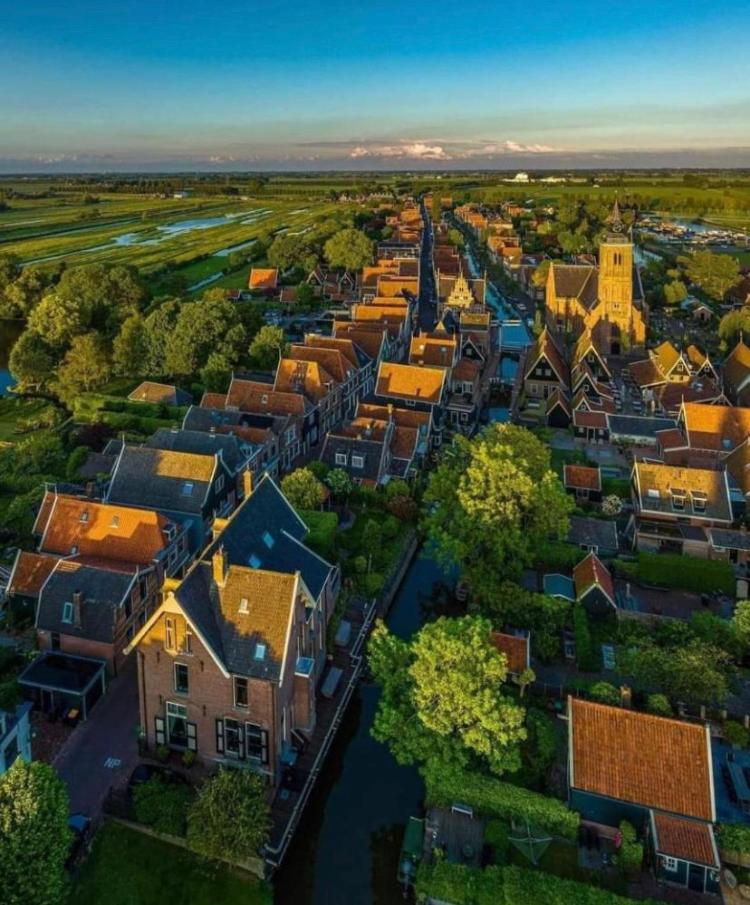 Oude Postkantoor de Rijp photo 4