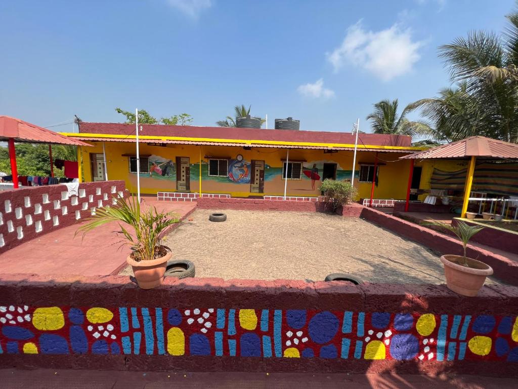 5 Kesar Baug Resort