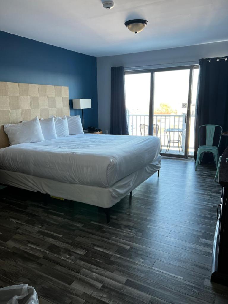 Hatchway Hotel image