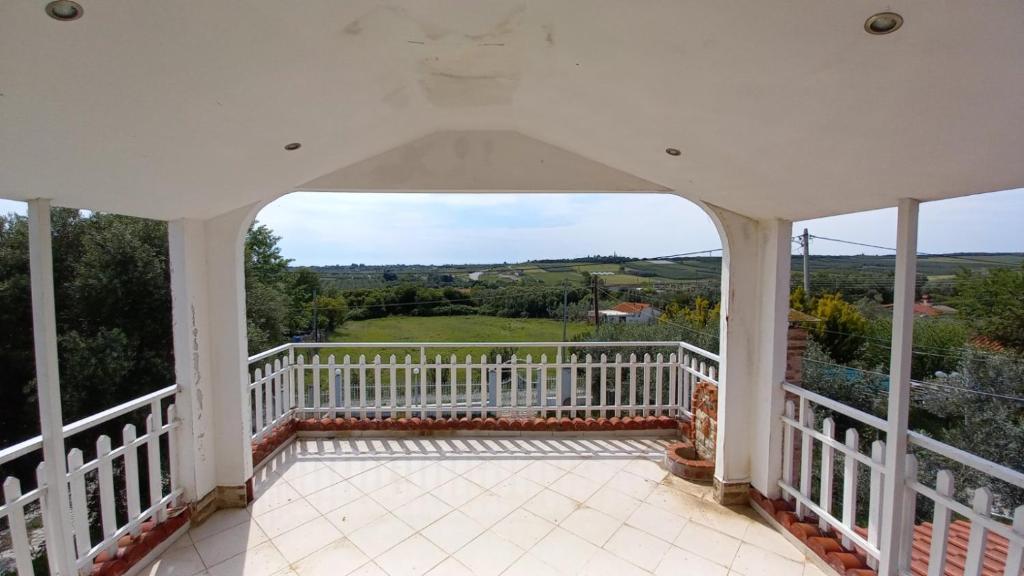 Isidoros house photo 3