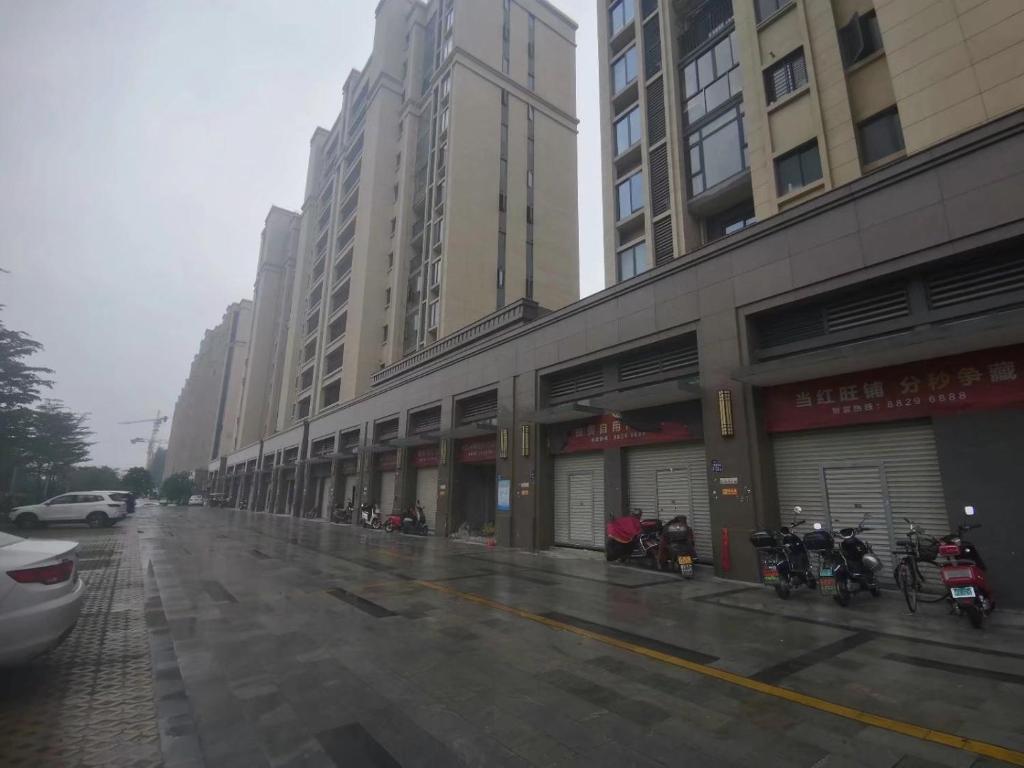 kayla泉州晋江吾悅广场五店市万达轻奢风投影3房 photo 1