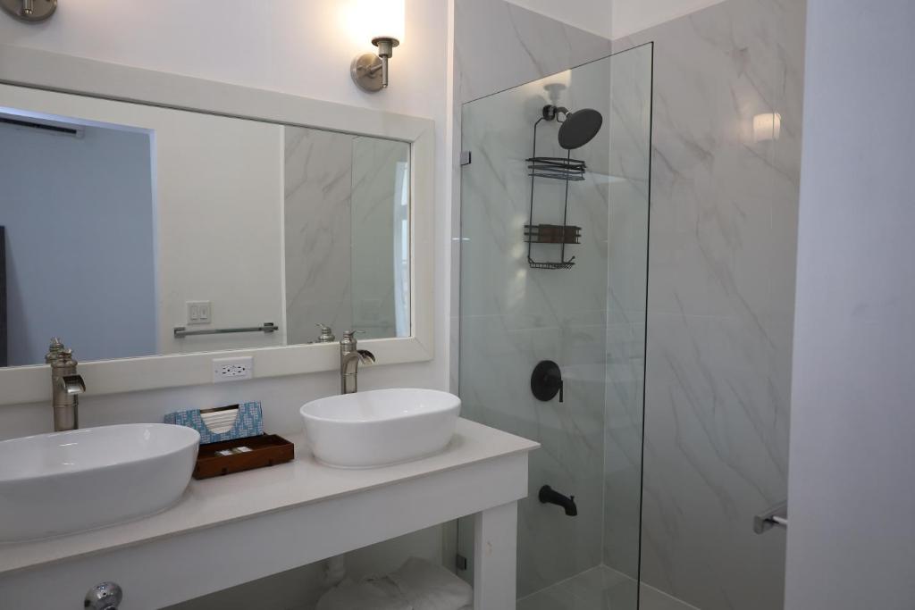 The Ellysian Apartments photo 4