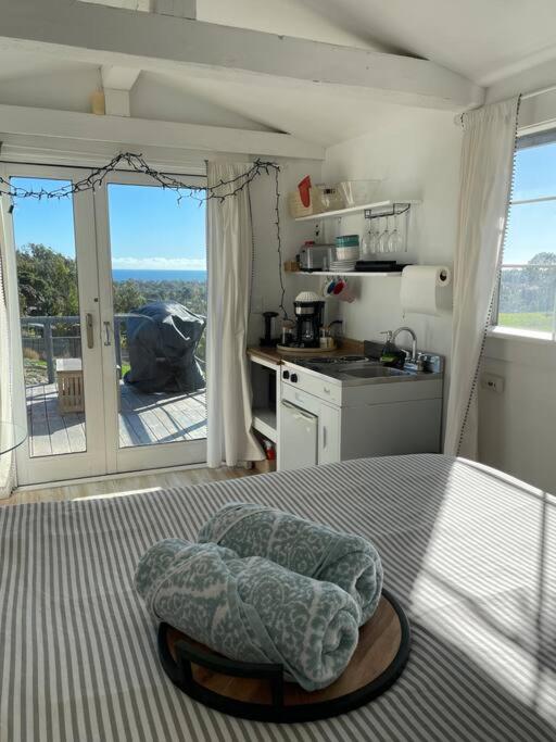 Cozy Malibu Getaway, Short Drive to Beach & Hike photo 4