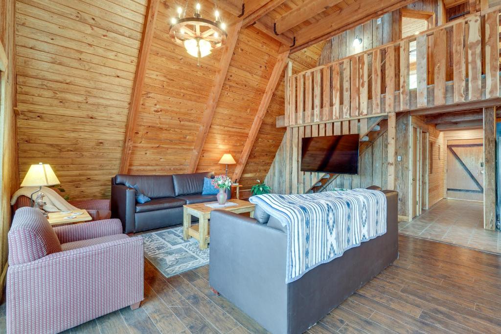 Lakefront A-Frame Cabin with Community Perks photo 3