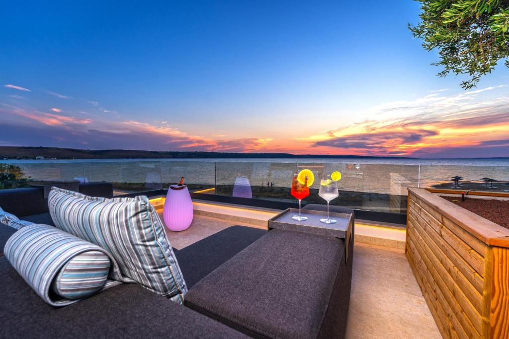 Villa Four Seasons Ljubač Seaside photo 2