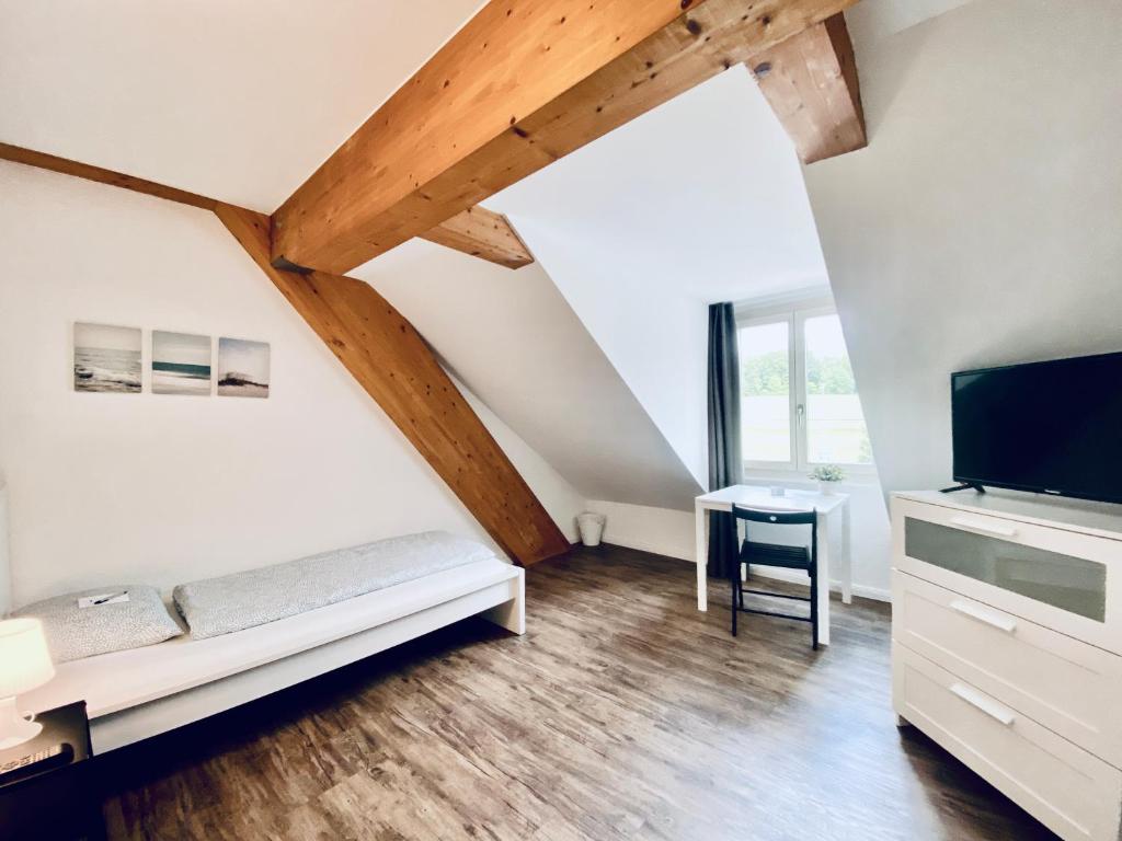 Monteurzimmer ZIMMERzuVERMIETEN in Flumenthal Solothurn photo 3