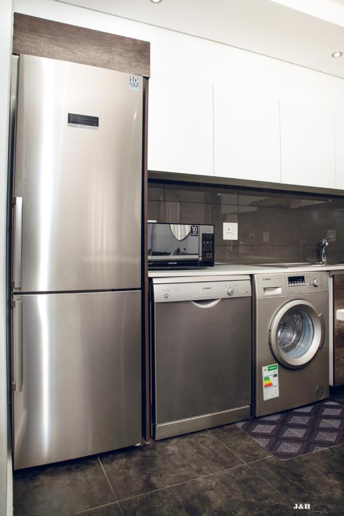 Delight Luxurious Apartments 37 Angus road Bedfordview photo 1