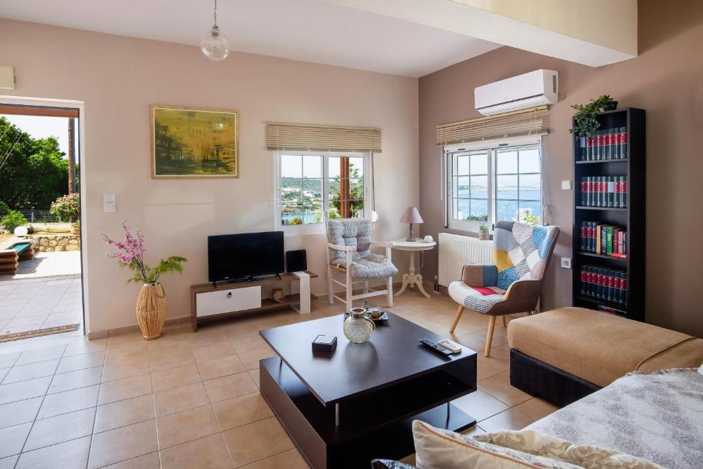 Seashore Apartments photo 1