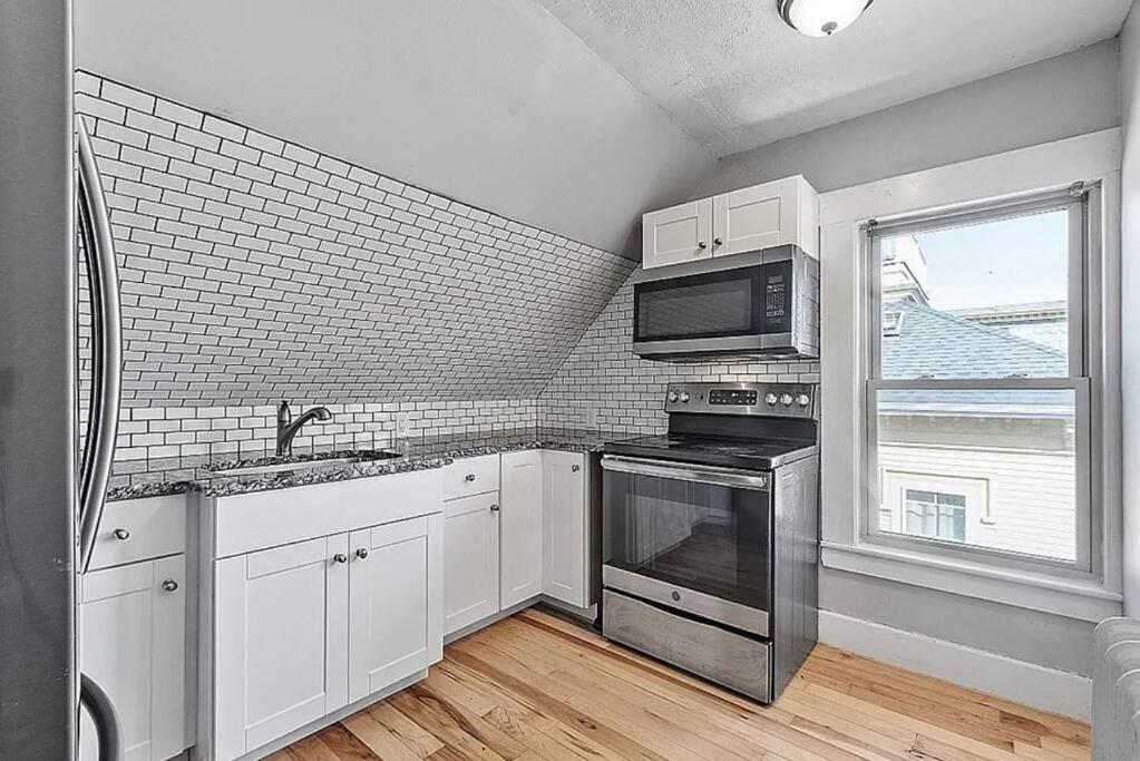 Guest suite in historical district photo 4