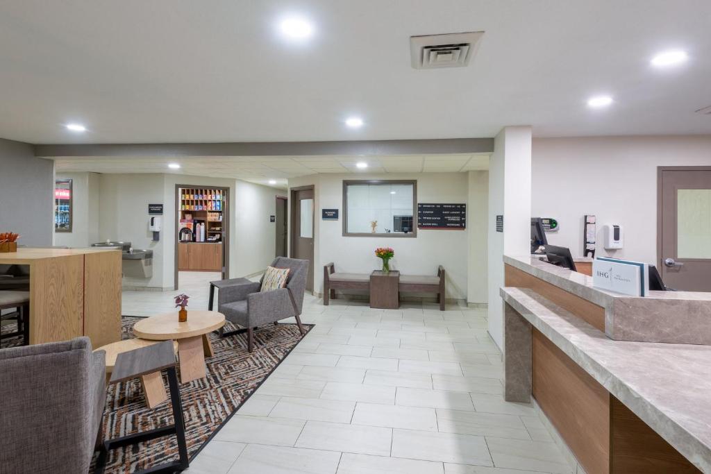 Candlewood Suites Chesapeake-Suffolk, an IHG Hotel photo 4