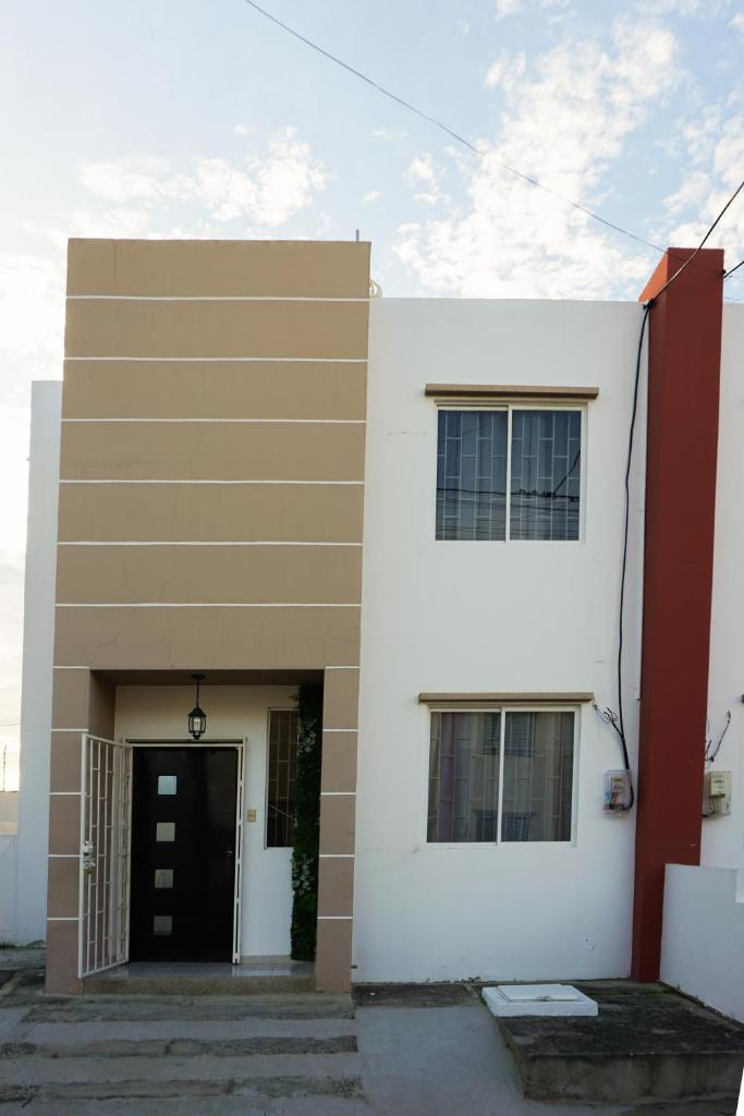 Casa Familiar con Piscina en Urbanización privada photo 3