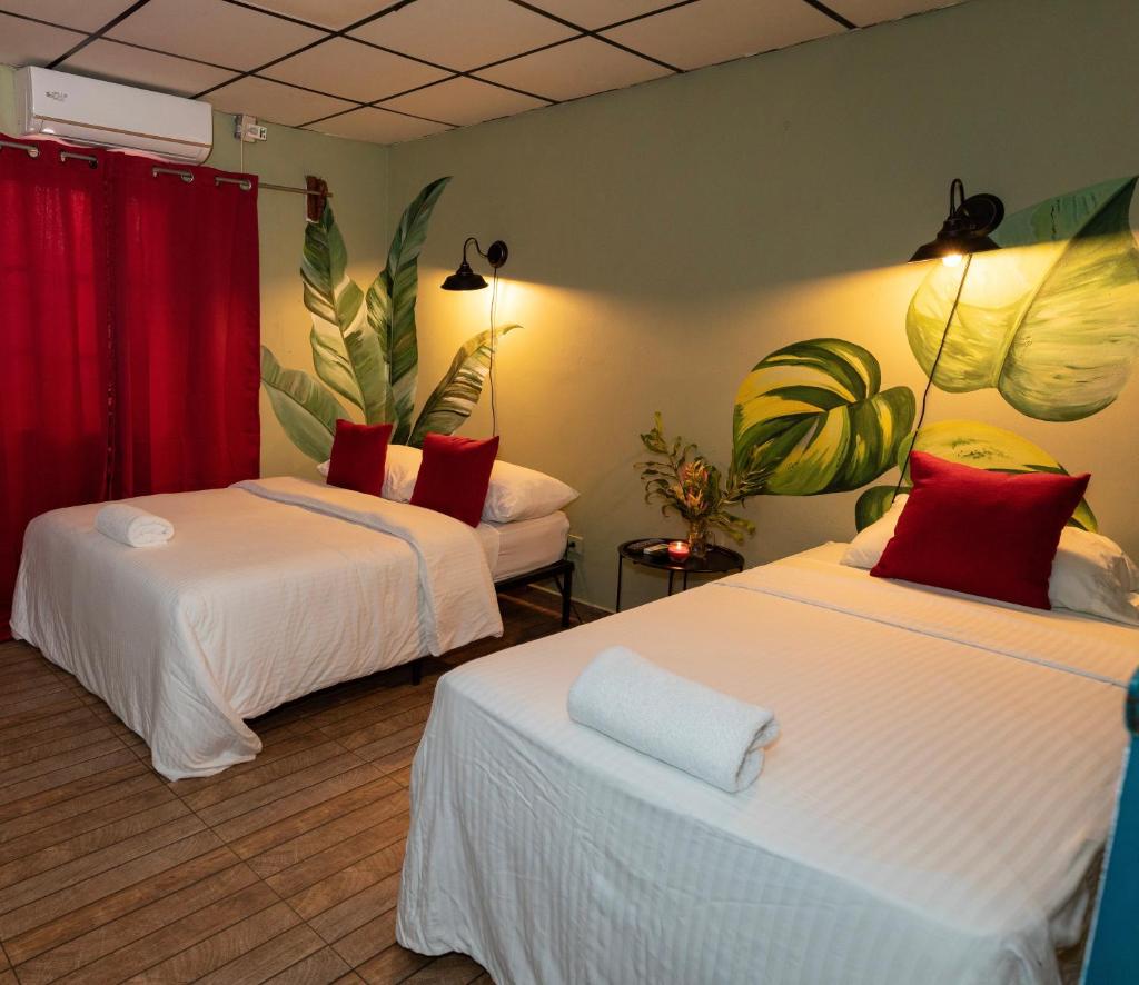 Hostel Travelers Santiago