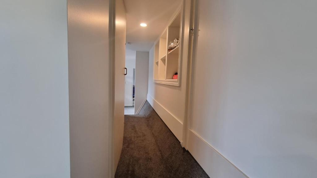 47 Woodbank Road photo 3